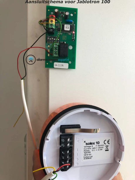 AlarmsysteemExpert.nl Professionele flitser, laag model + JB-111N