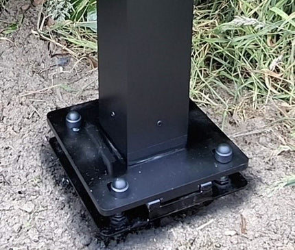 AlarmsysteemExpert.nl Vierkante cameramast met kantelanker 4 meter Zwart