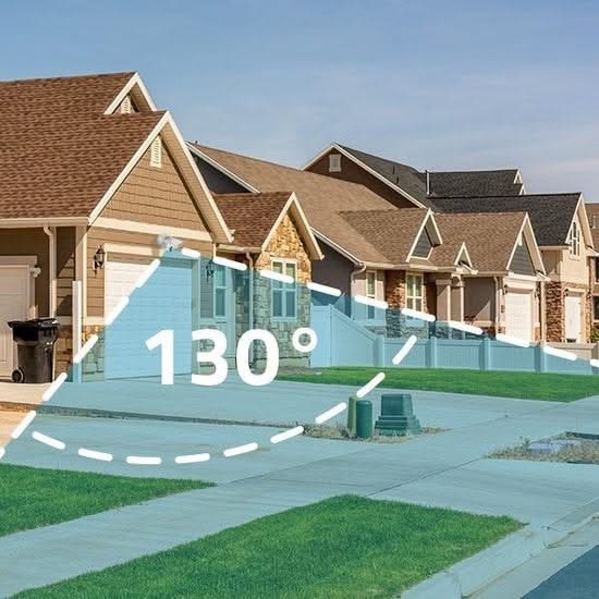 Eufy Flutlichtkamera 2K, IP-Sicherheitskamera, Außenbereich, verkabelt, Amazon Alexa & Google Assistant, 2500 lm, 5000 K